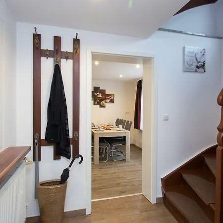 An Der Burg Namedy Apartment *